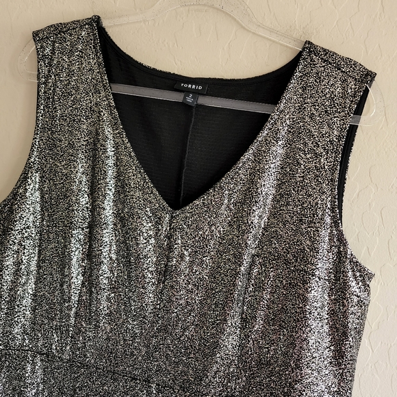 Torrid Foiled Textured Skater Dress Size 2 - Picture 5 of 11